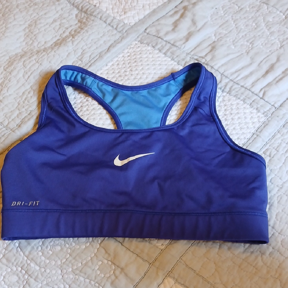 Nike Blue Racerback Sports Bra with Moisture-Wicking Fabric